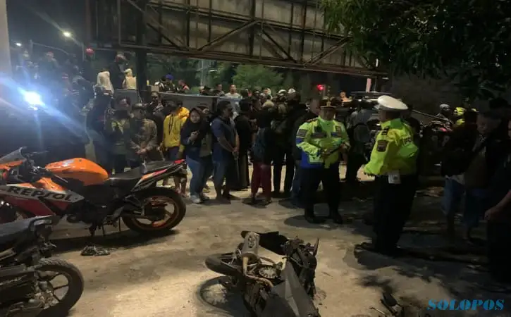 Fakta Kecelakaan Beruntun Di Exit Tol Bawen